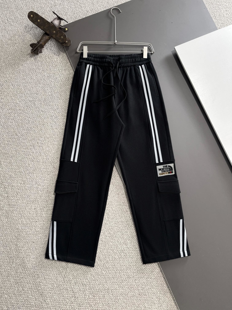 G*u*i pants